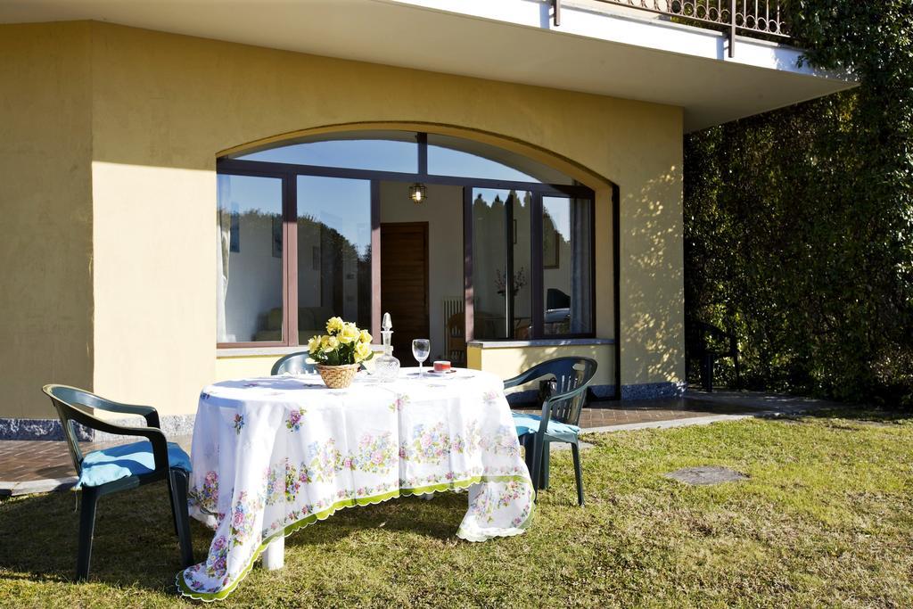 Villa Panorama Porto Valtravaglia Buitenkant foto